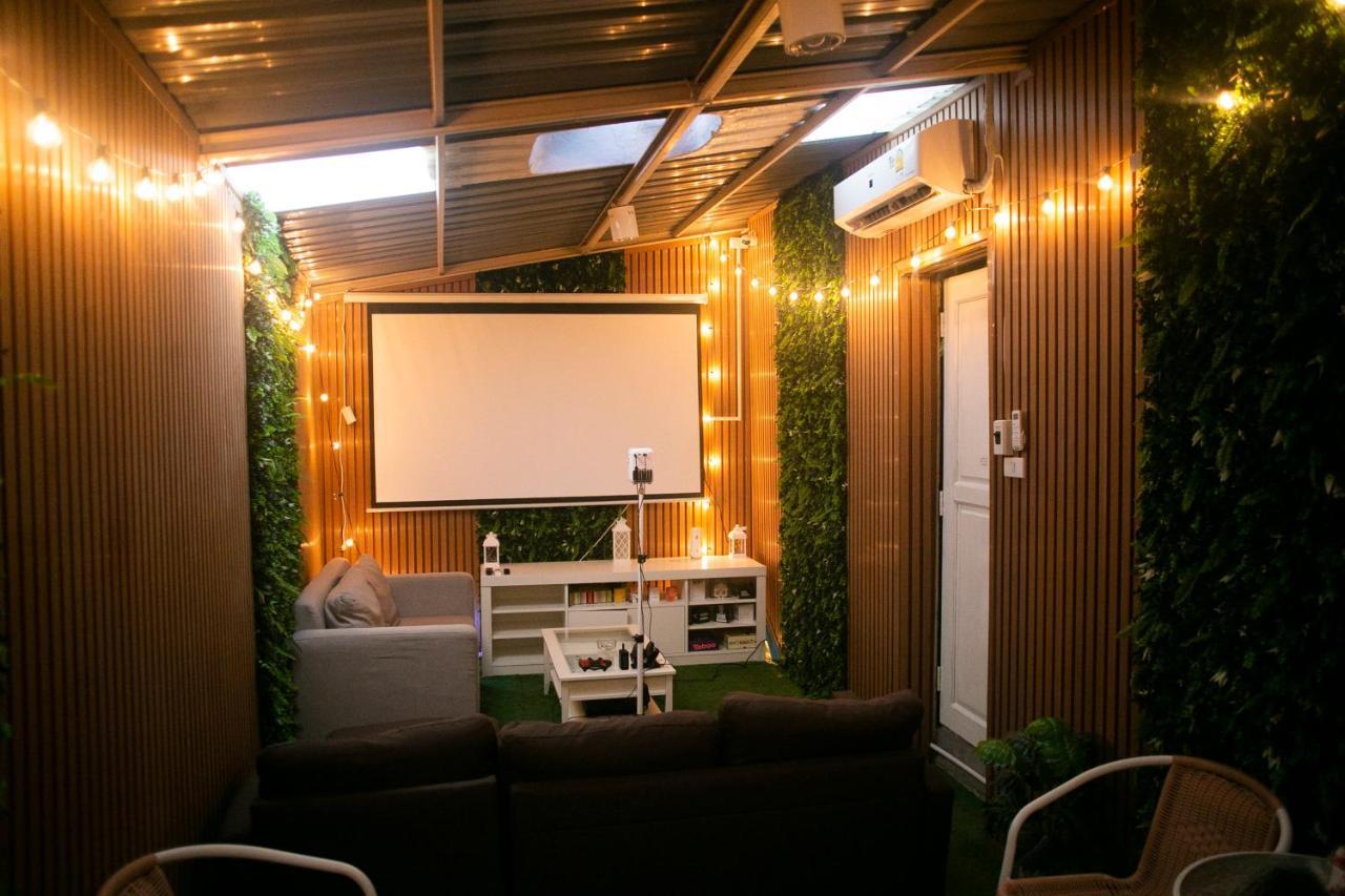 420 Hostel - Ekkamai Buds & Beds 曼谷 外观 照片