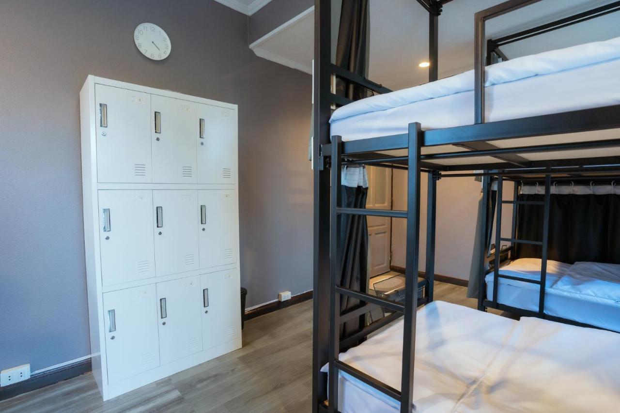 420 Hostel - Ekkamai Buds & Beds 曼谷 外观 照片