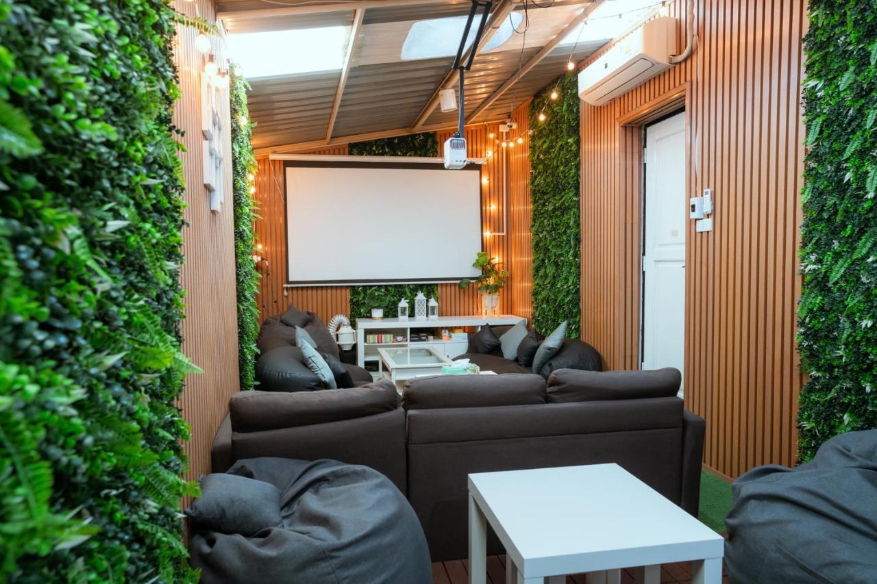 420 Hostel - Ekkamai Buds & Beds 曼谷 外观 照片