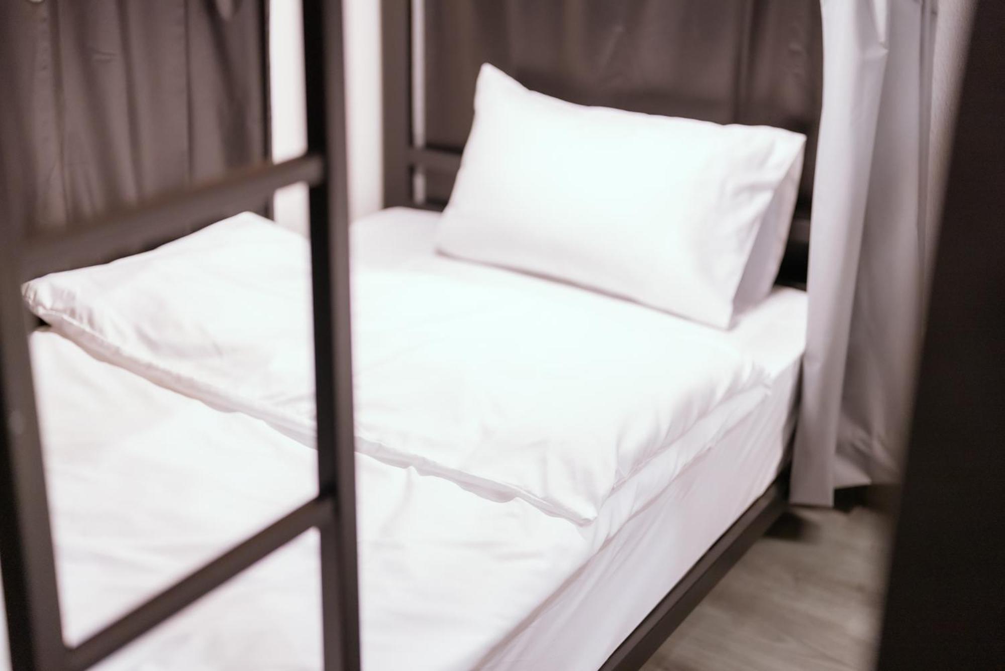 420 Hostel - Ekkamai Buds & Beds 曼谷 外观 照片