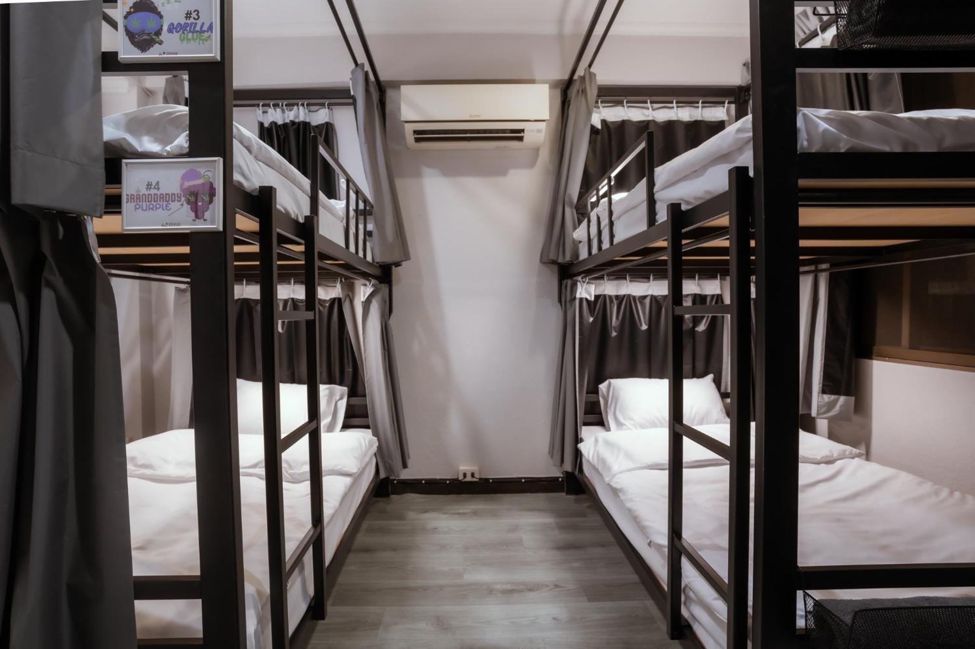 420 Hostel - Ekkamai Buds & Beds 曼谷 外观 照片