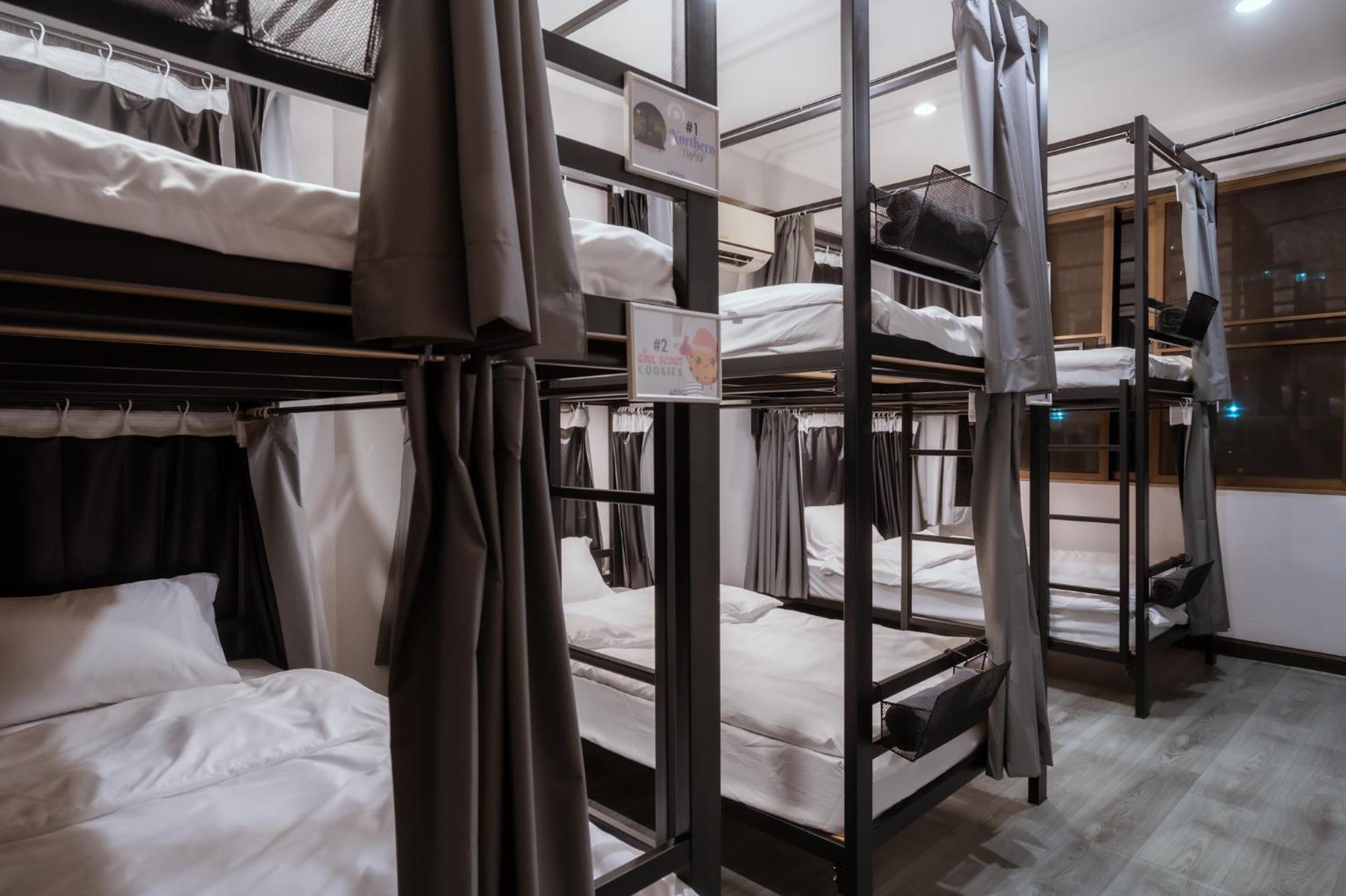 420 Hostel - Ekkamai Buds & Beds 曼谷 外观 照片